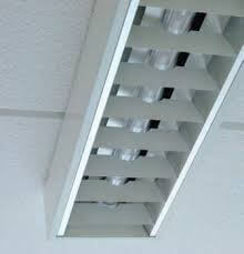 ouderwetse lamellen kunnen worden vervangen door led kantoorverlichting